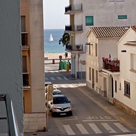 Apartament Edifici Simbat A 150M De La Platja Apartment Palamos Ngoại thất bức ảnh
